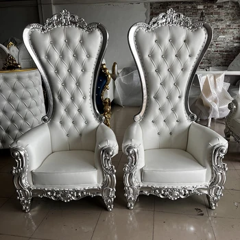Лидер в продажбите на Едро столове-троны краля и кралицата за отдаване под наем на Сватбени партита