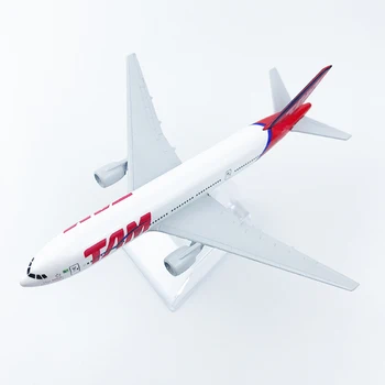 Модел Самолет 777 B777 в Мащаб 16 см 1:400 С Основния Сплав Играчка Модел на Самолет на Бразилската Авиокомпания TAM Airline Gifts Collection Show