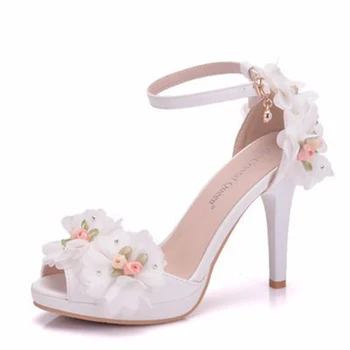 през лятото 2021 нови дамски сандали на висок ток-висок ток с рибено уста, бели сандали в едно цвете, една дума, ежедневни сватбена дамски обувки с катарама